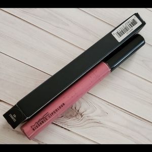 BNIB MAC En-chantée Kissable Lipcolour